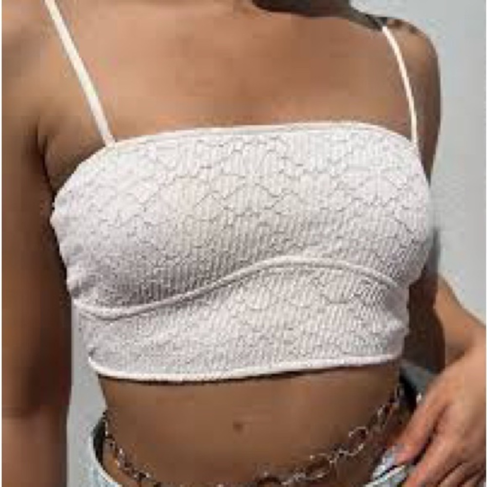 Zara ivory white light cream lace knit stretchy spaghetti strap crop top Sz M